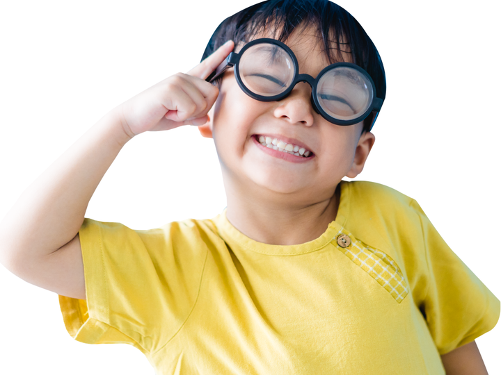 smiling kid with big eyeglasses