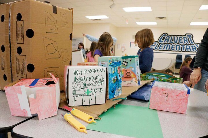 elementary students building their future city activity